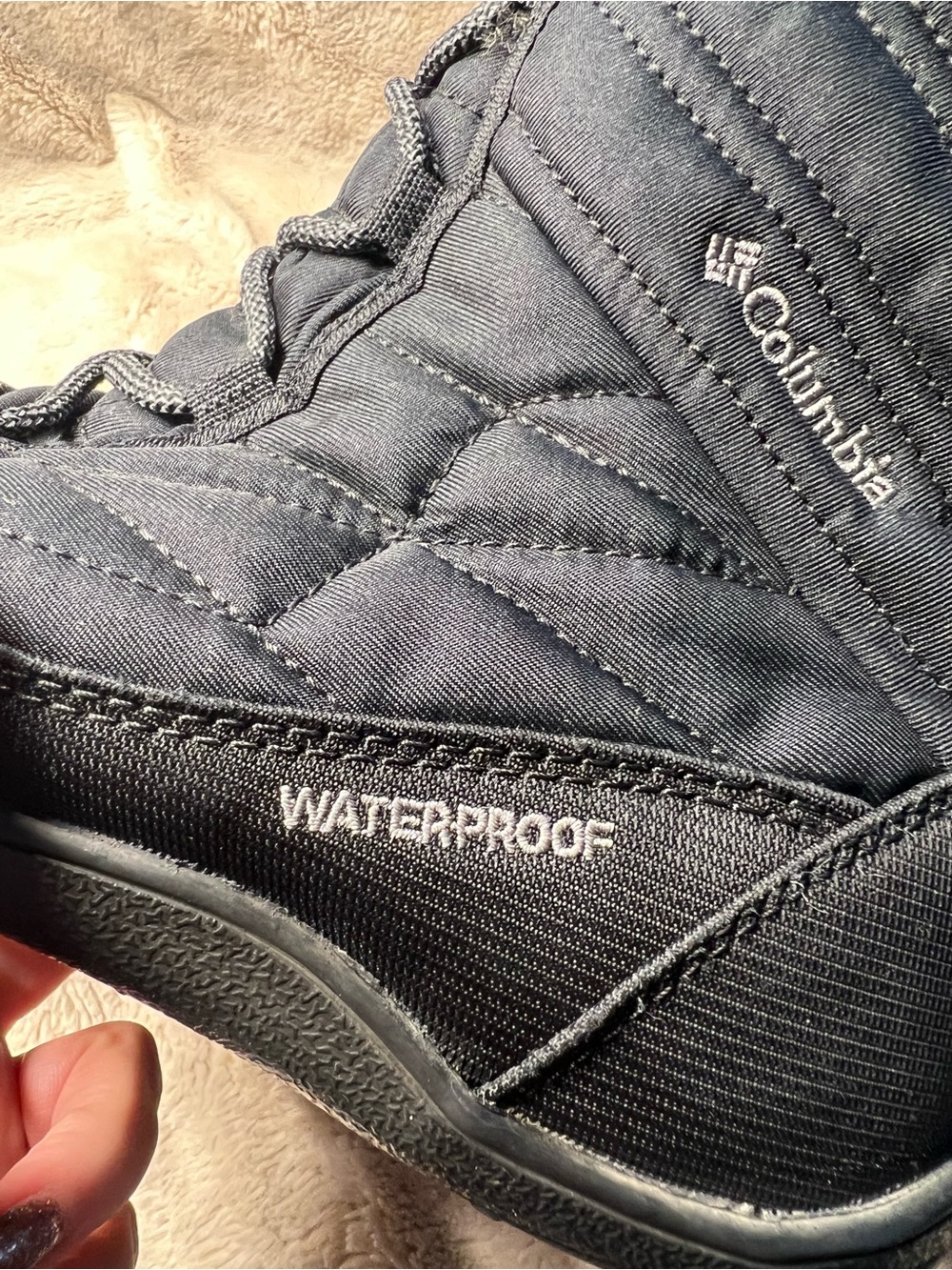 Columbia Women's Minx Mid III boots size 10 - Picture 8 of 8